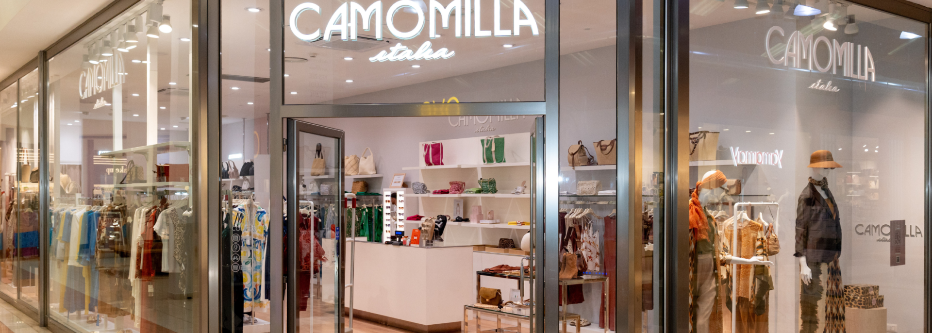 Entrata negozio Camomilla